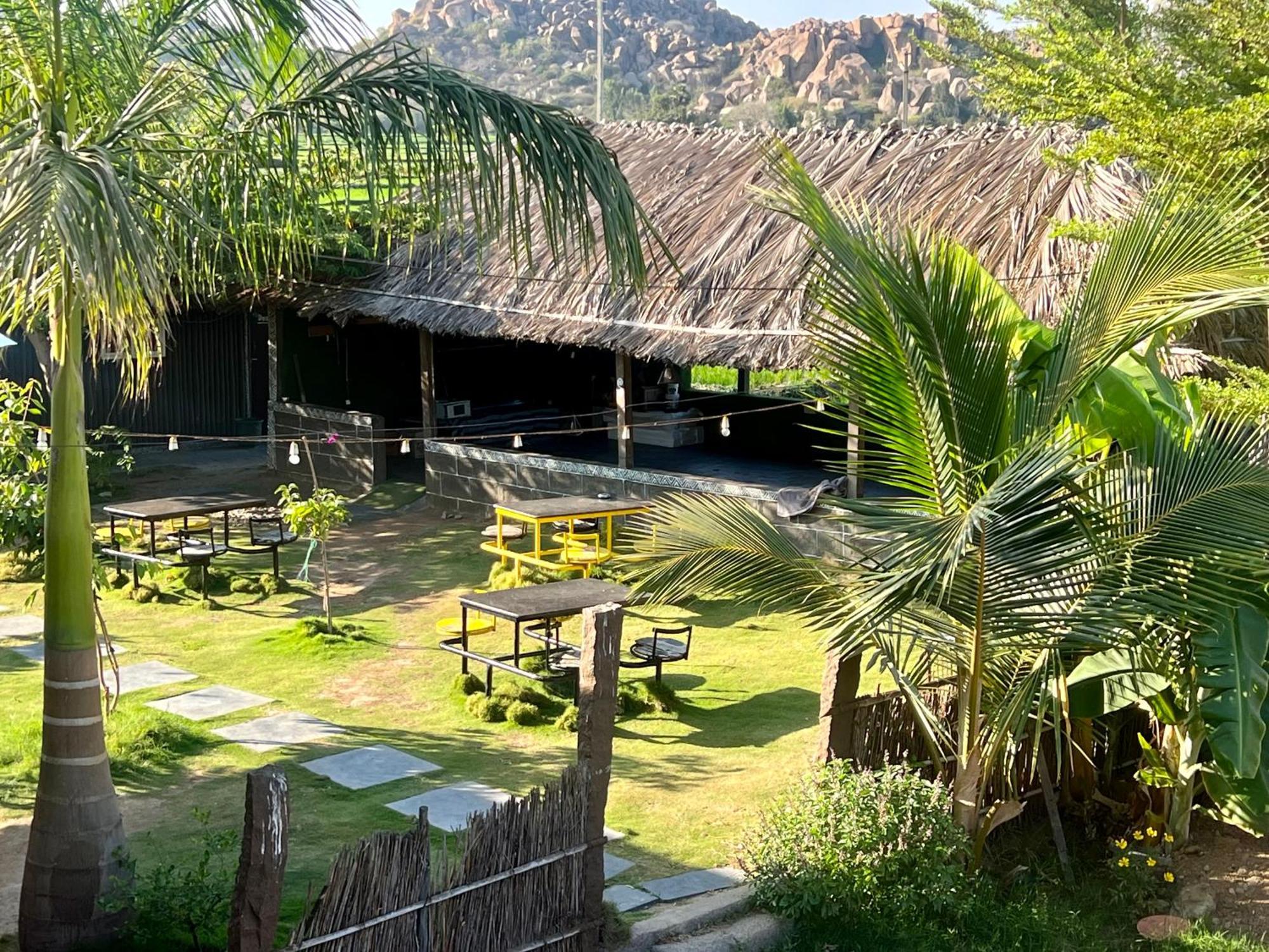 Hippie Land Hampi Hotel Eksteriør billede